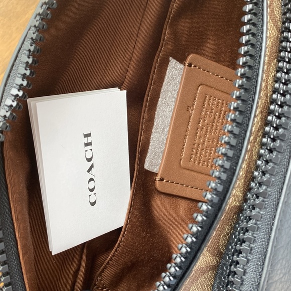 Rare Coach crossbody bag - Picture 4 of 5